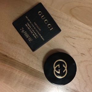 Gucci eye shadow mono in Ultra Violet